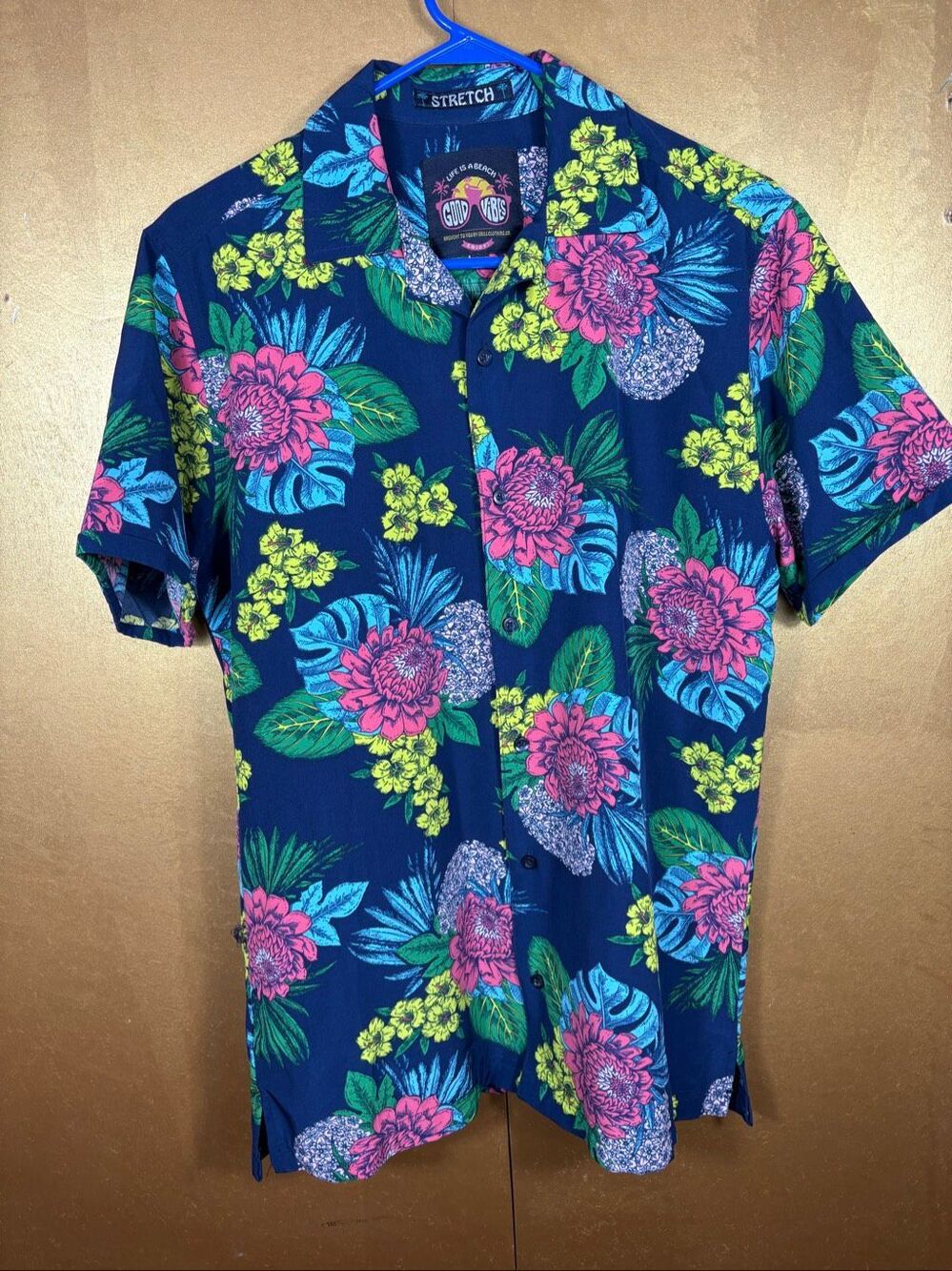 Good Vibes Drill Clothing Co. Men's Hawaiian Short Sleeve Button Up Shirt Medium